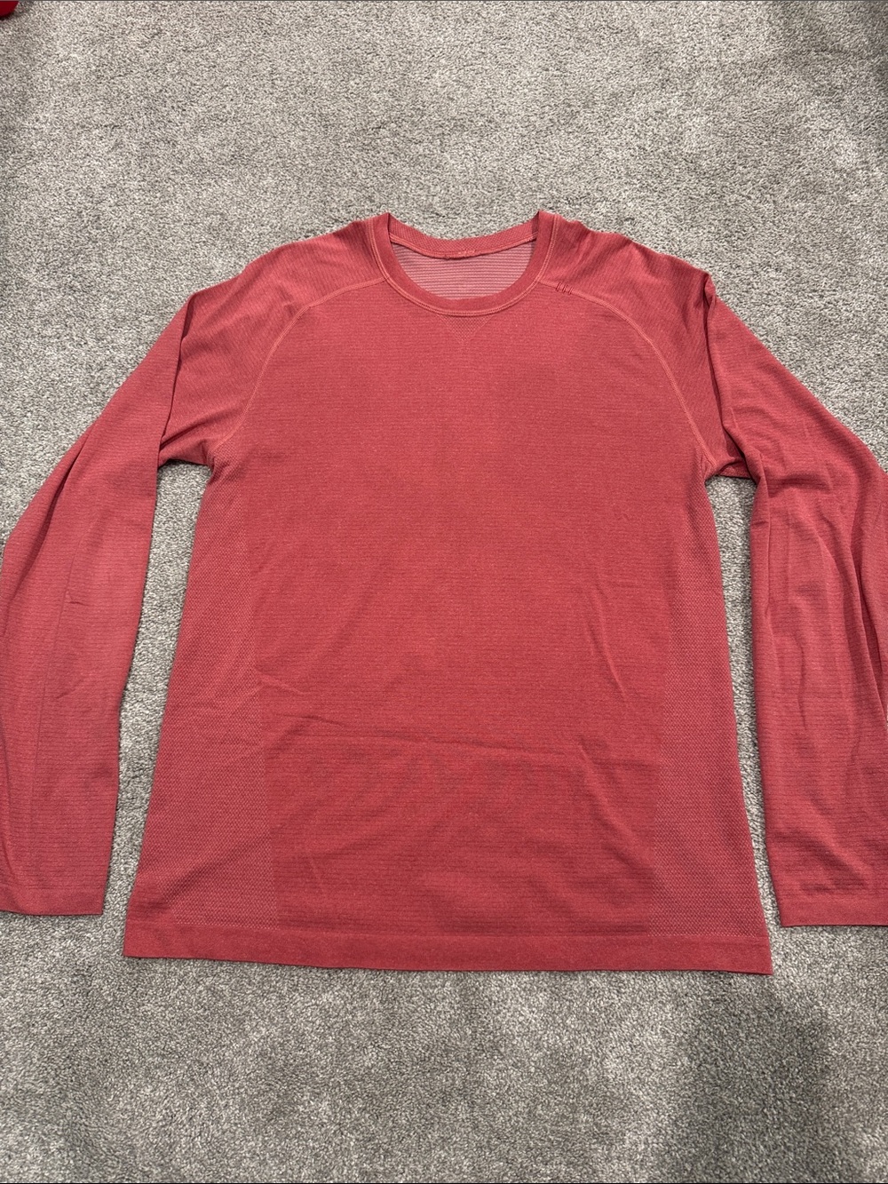 Lululemon Metal Vent Tech Long Sleeve (2017)